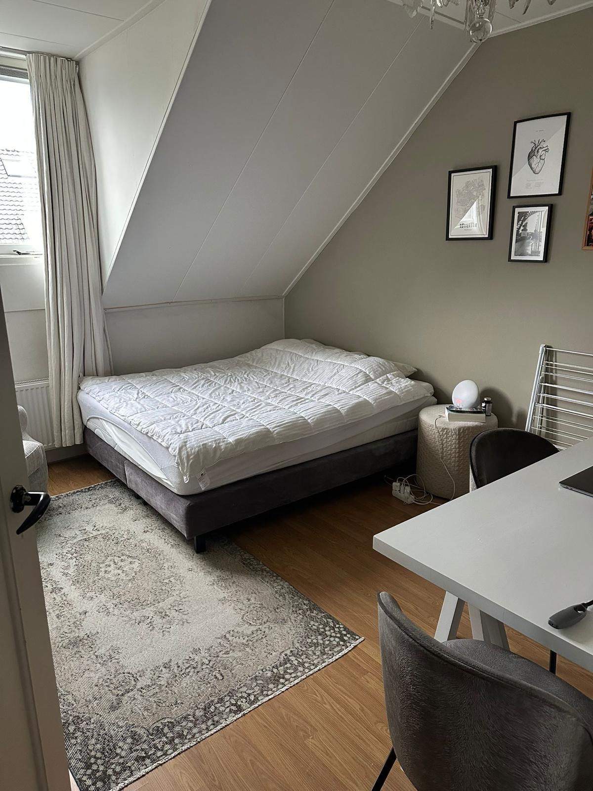 show all photos of Doezastraat