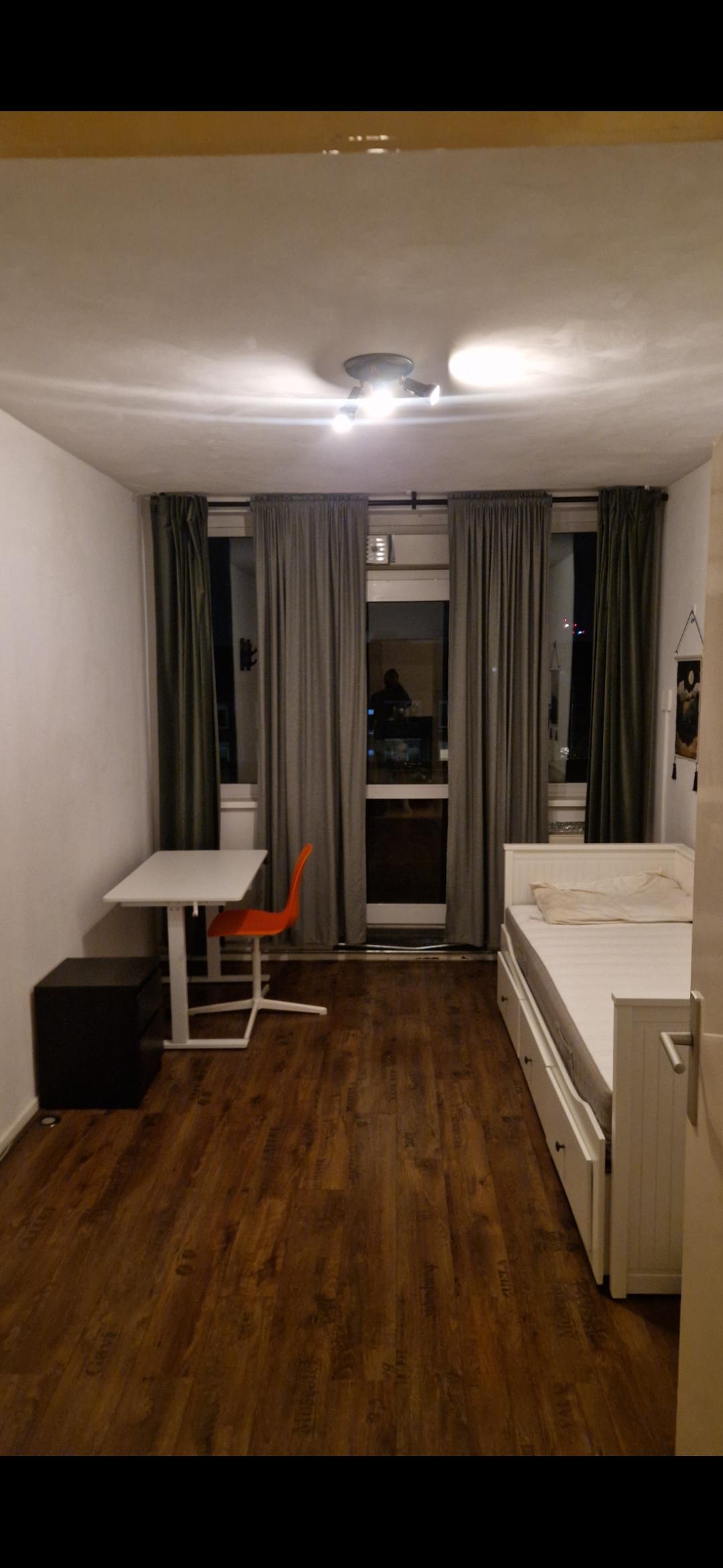 show all photos of Jeroen Boschlaan