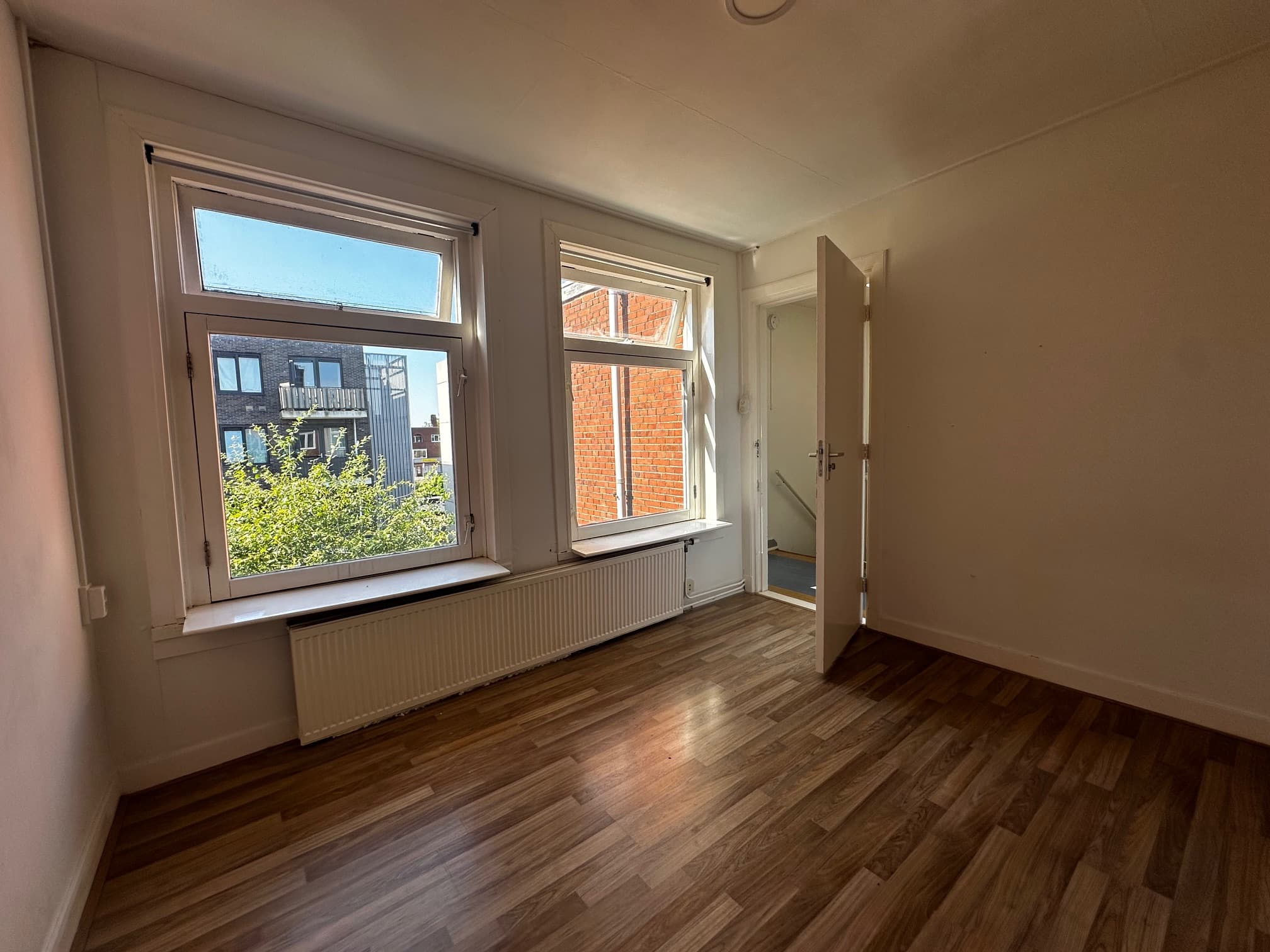 show all photos of E. Thomassen a Thuessinklaan