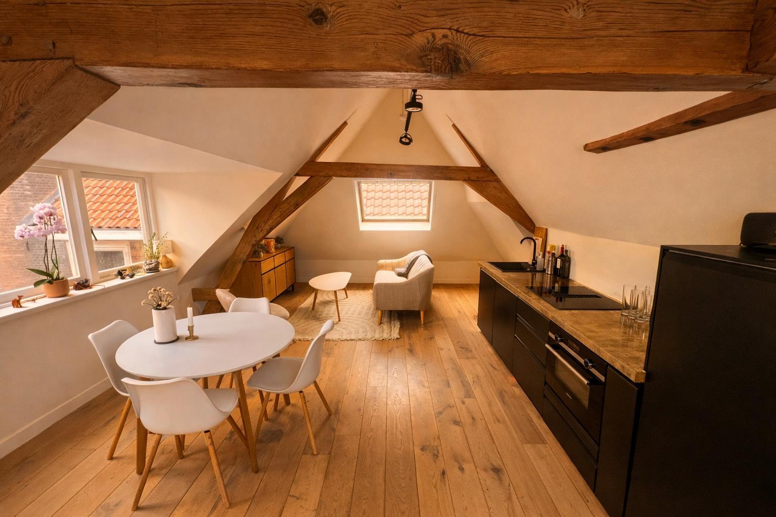 show all photos of Noordeinde