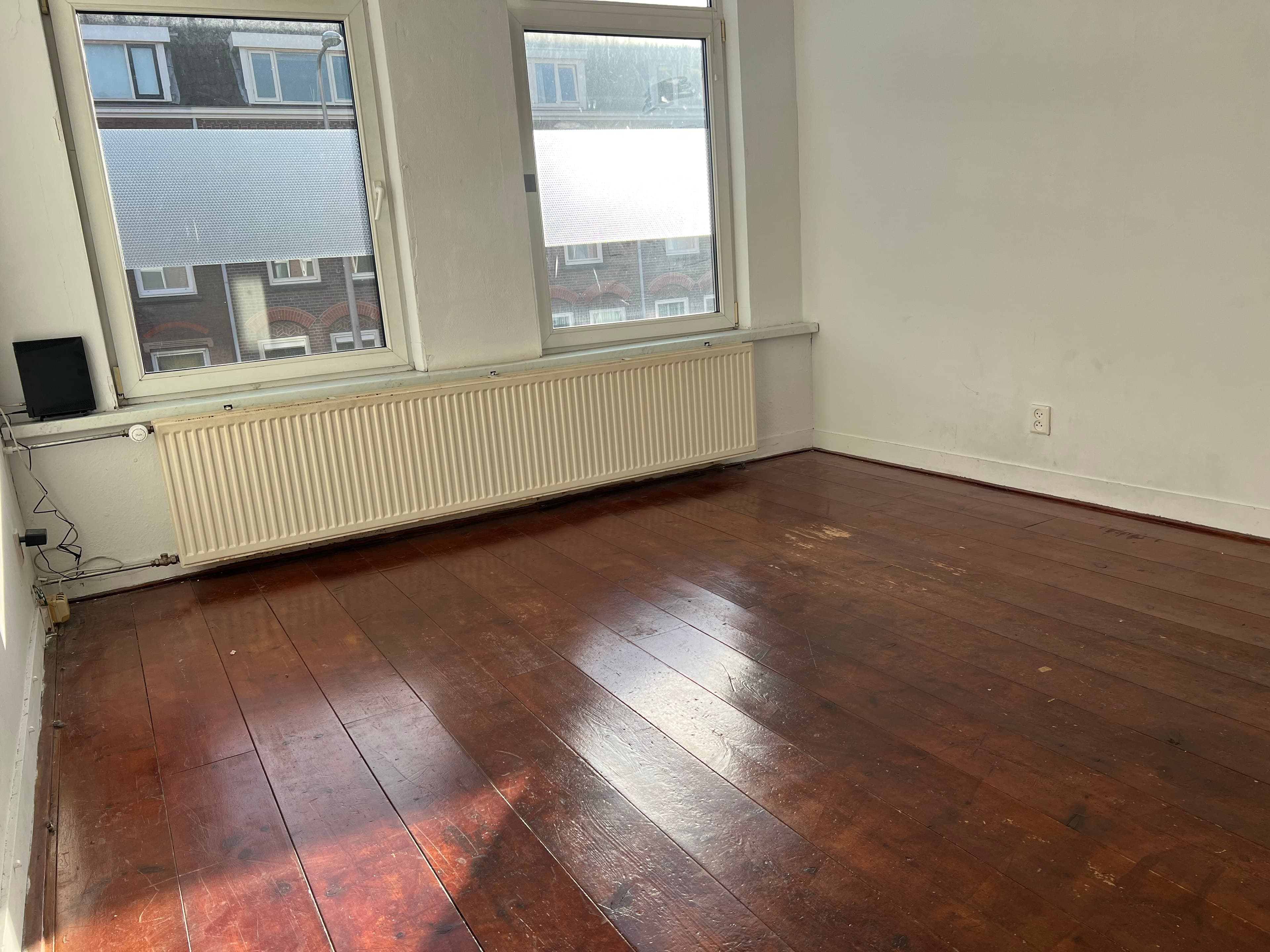 show all photos of Adelaarstraat