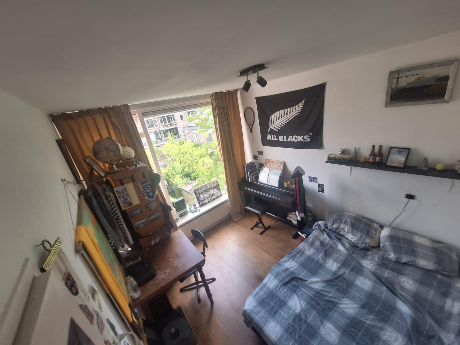 show all photos of Looplantsoen