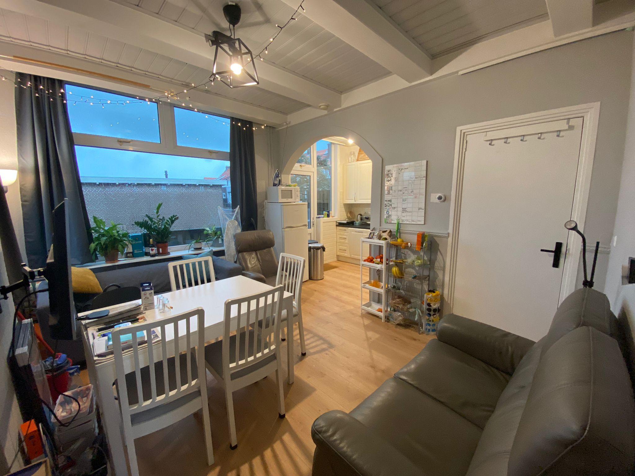 show all photos of Hugo de Grootstraat