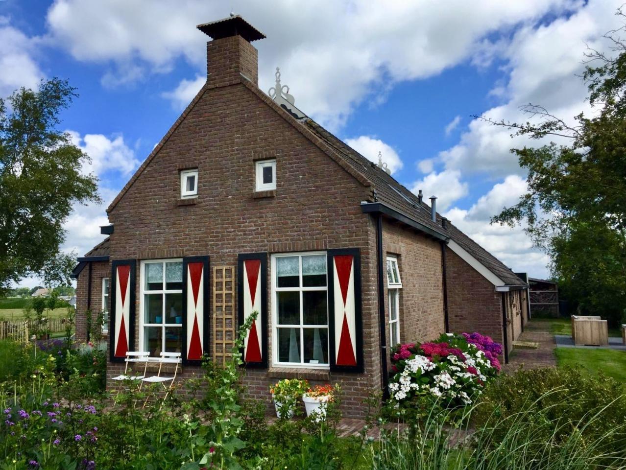 show all photos of Nieuwlandsweg