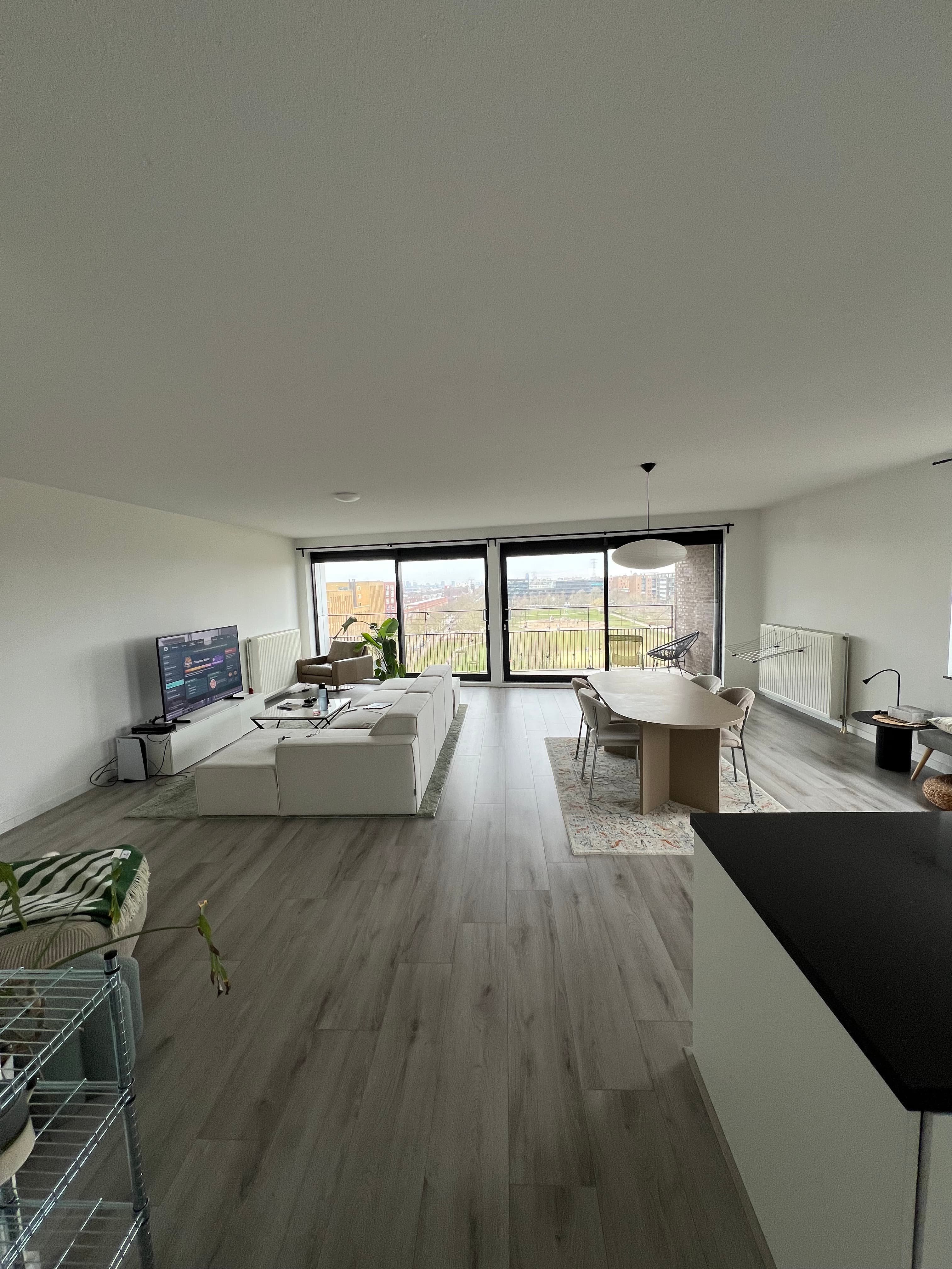 show all photos of Fritz Dietrich Kahlenbergstraat