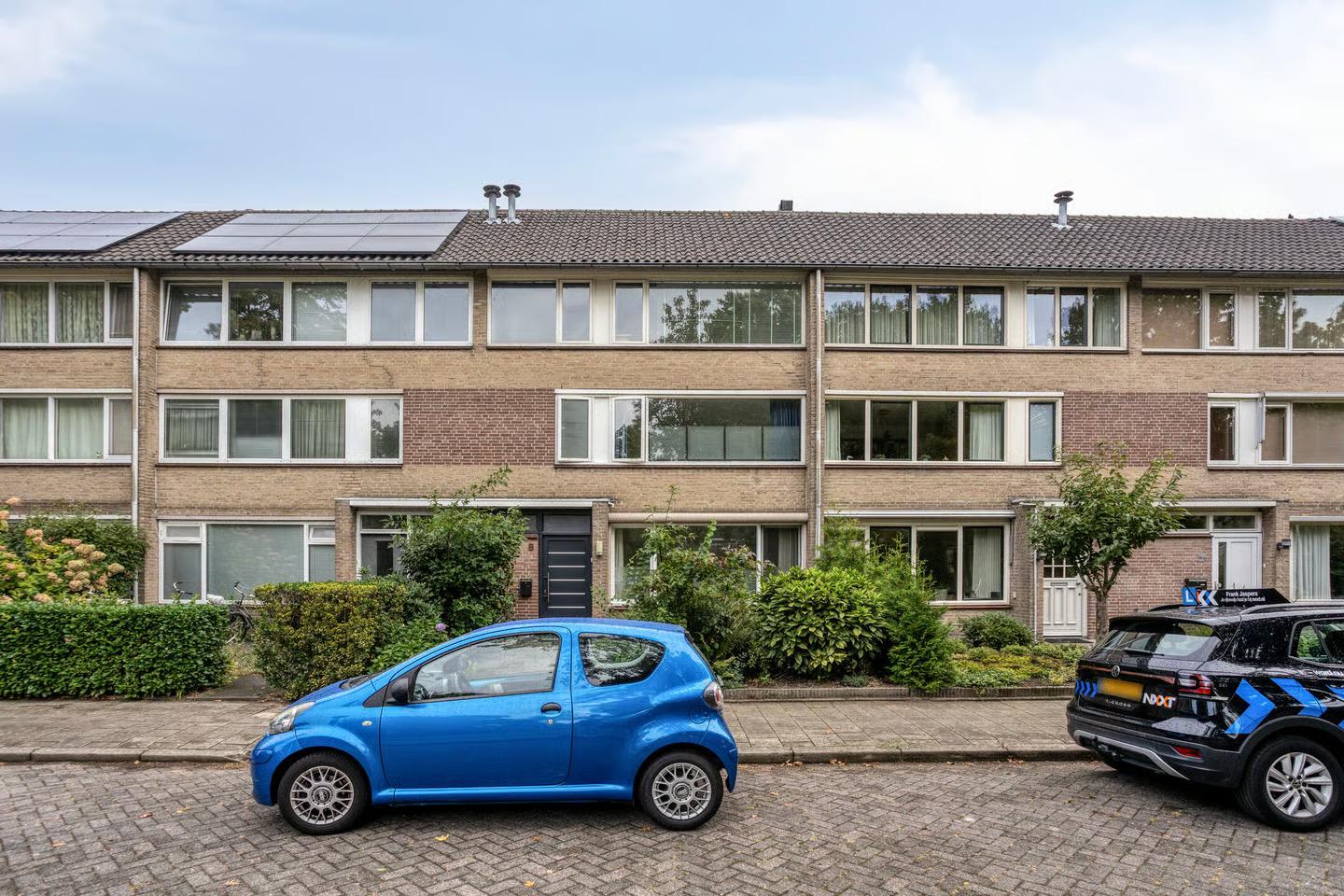 show all photos of Kampakker